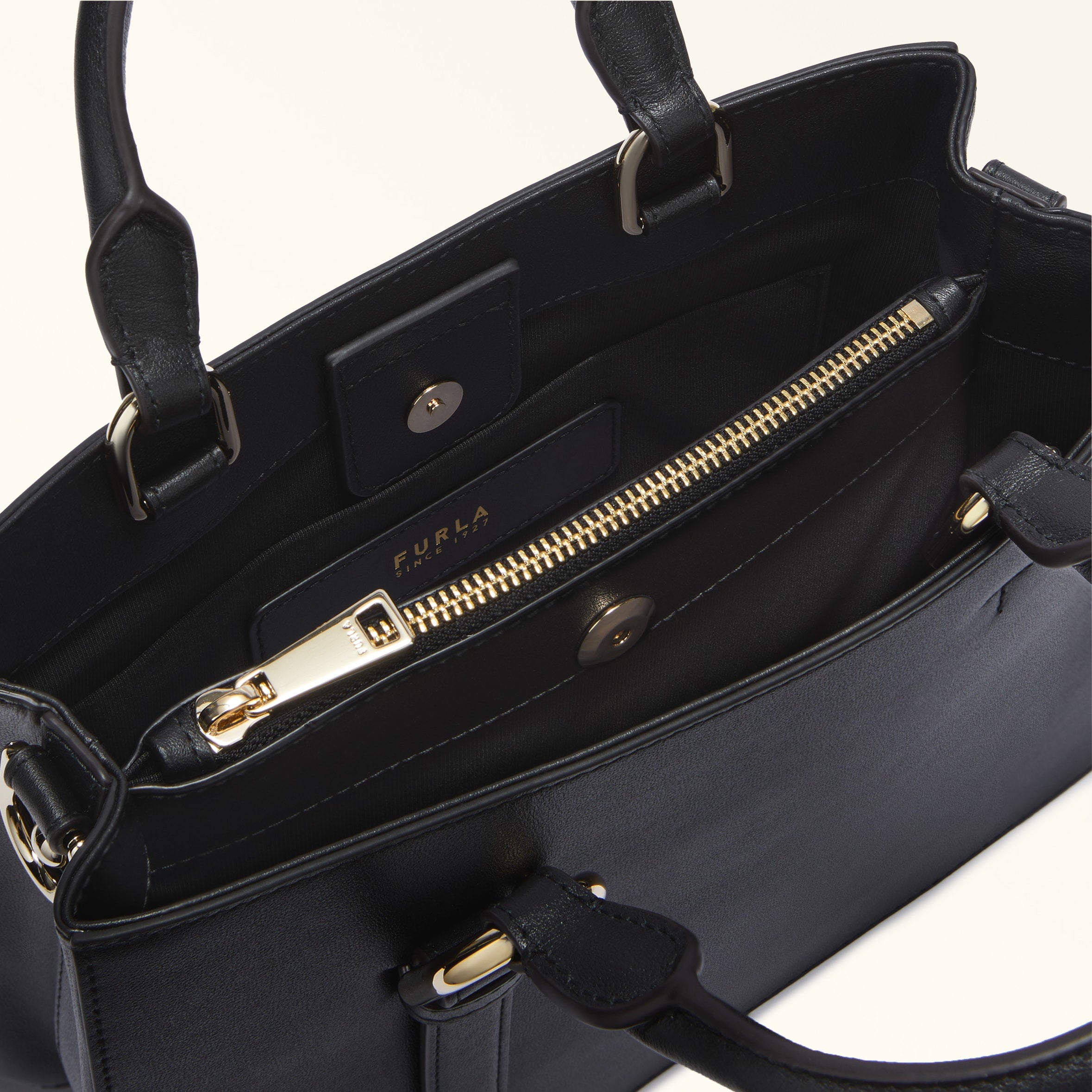 Furla Nuvola M Tote Bag - Nero