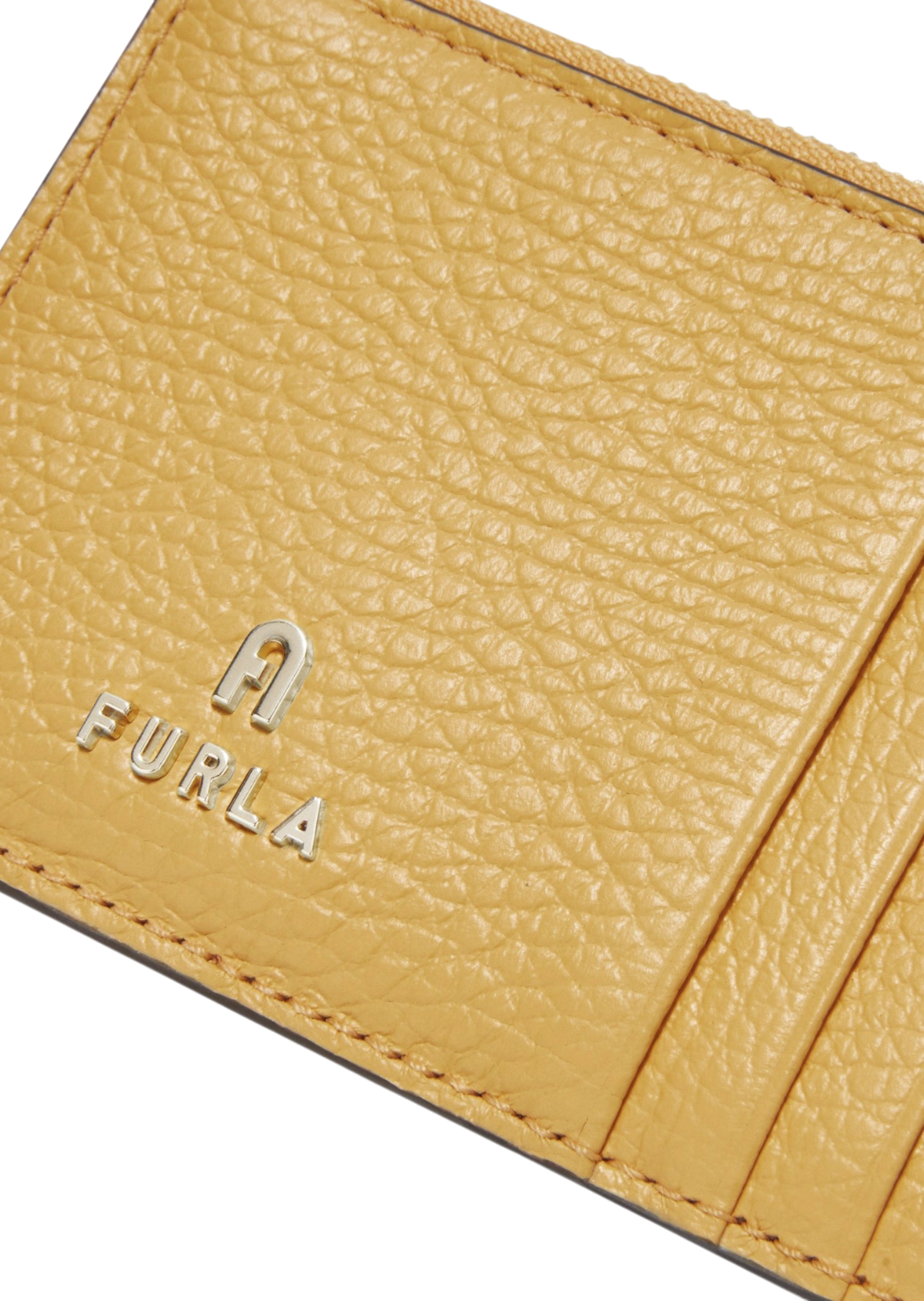 Furla Camelia Card Case Crema Medium