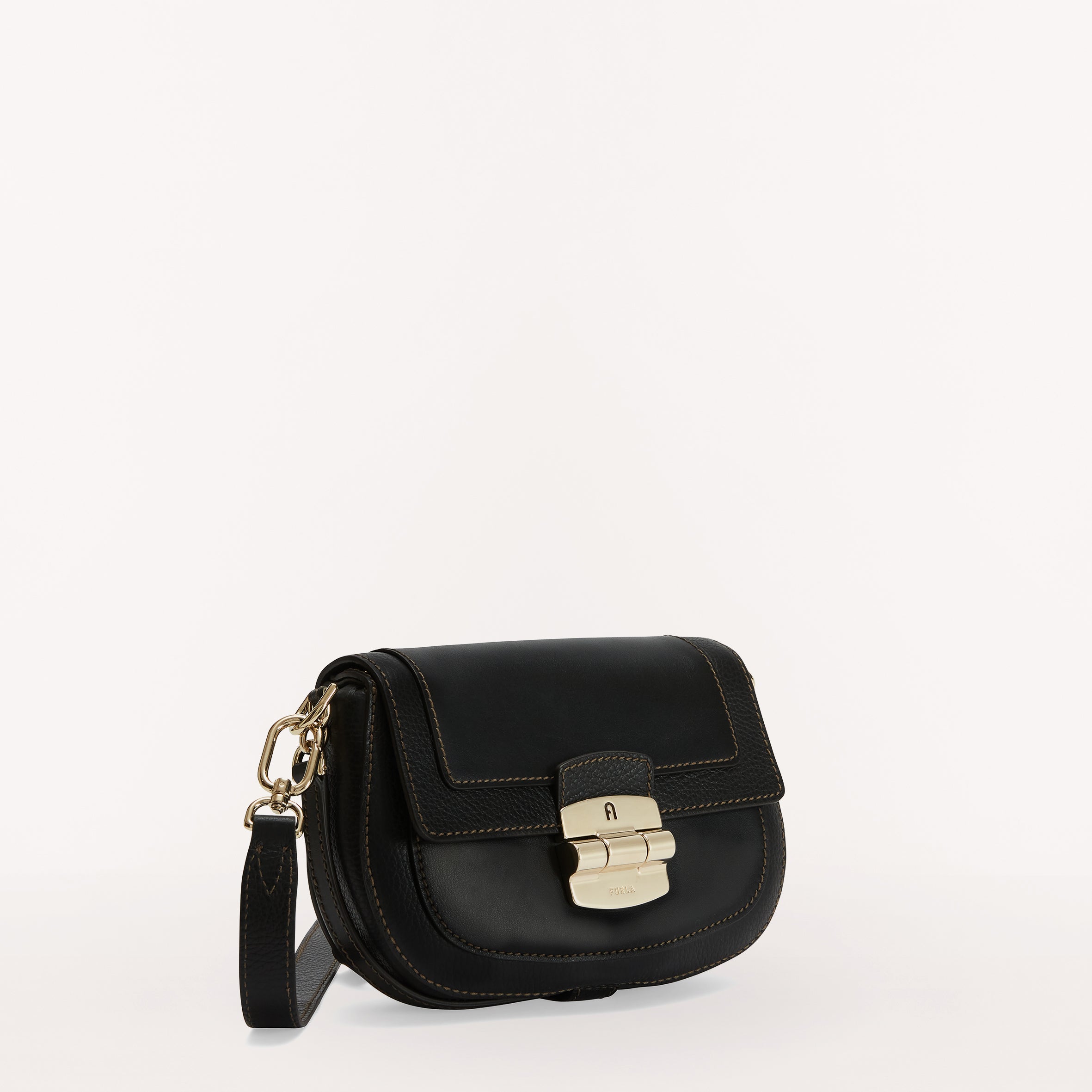 Furla Club 2 26 Crossbody Bag WB00920 Nero O6 S WB00920BX0053O60001007