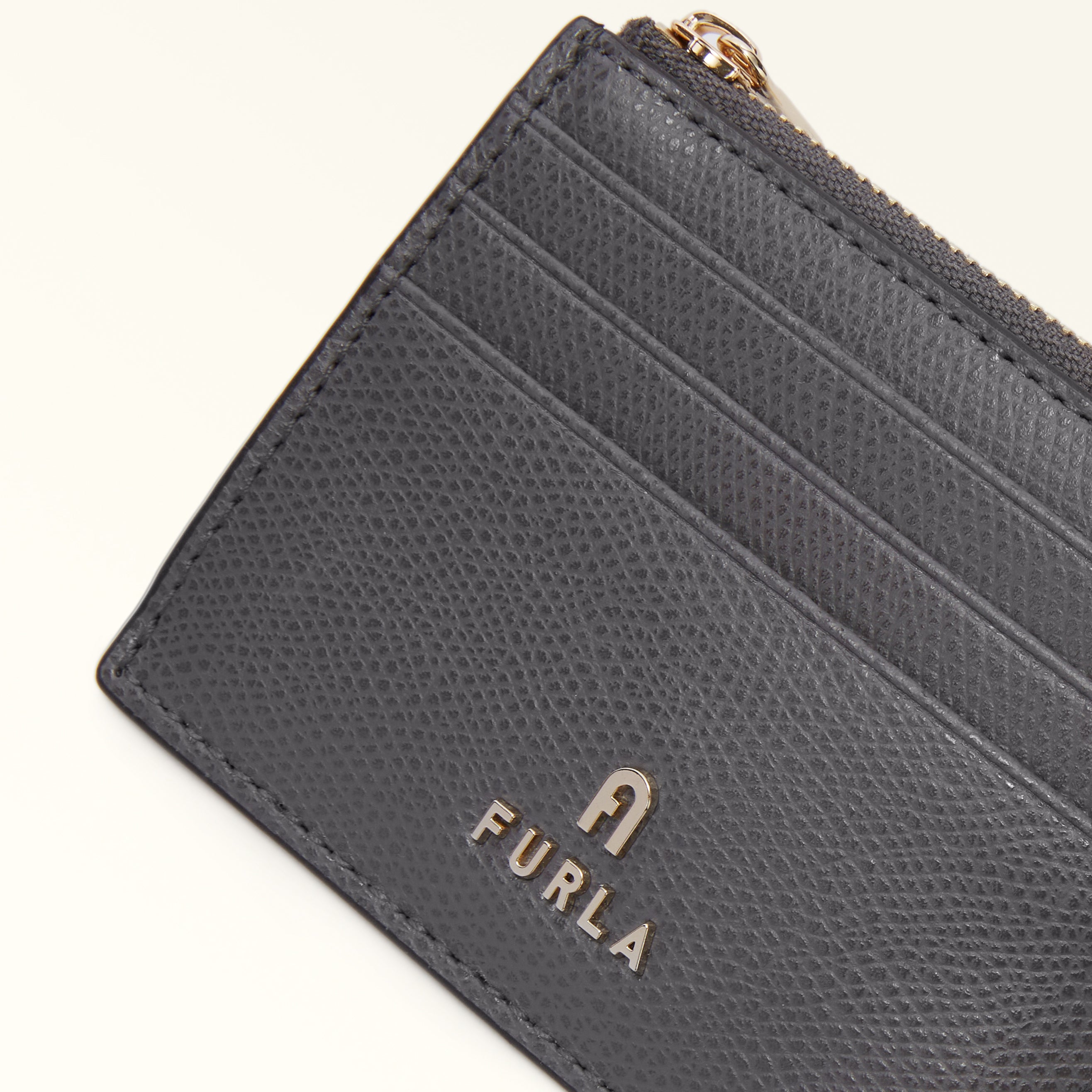 Furla Camelia zipped Card Case Soil S WP00388ARE0002269S1007