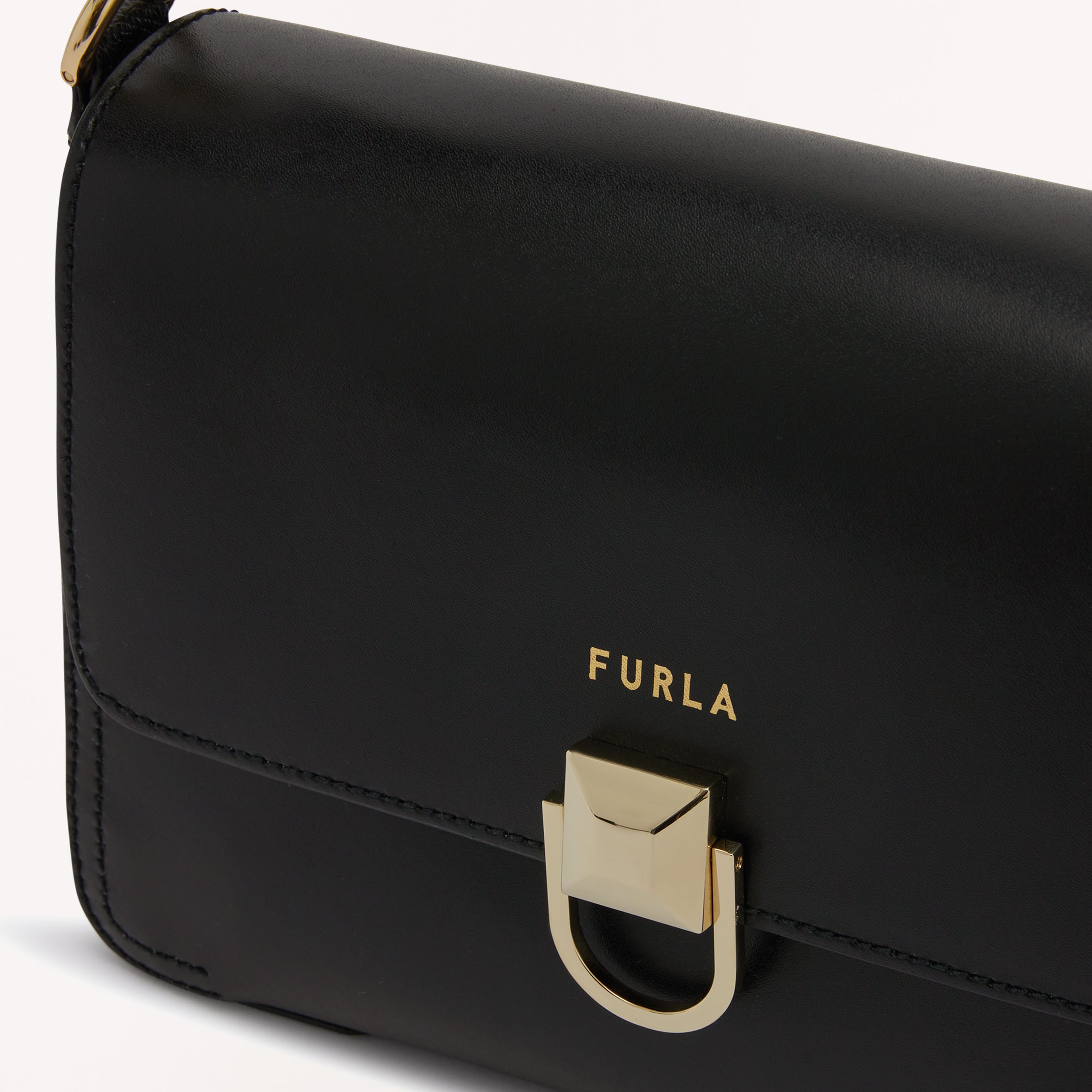 Furla Circe Shoulder Bag Nero O6 S WB00896BX1150O60001007