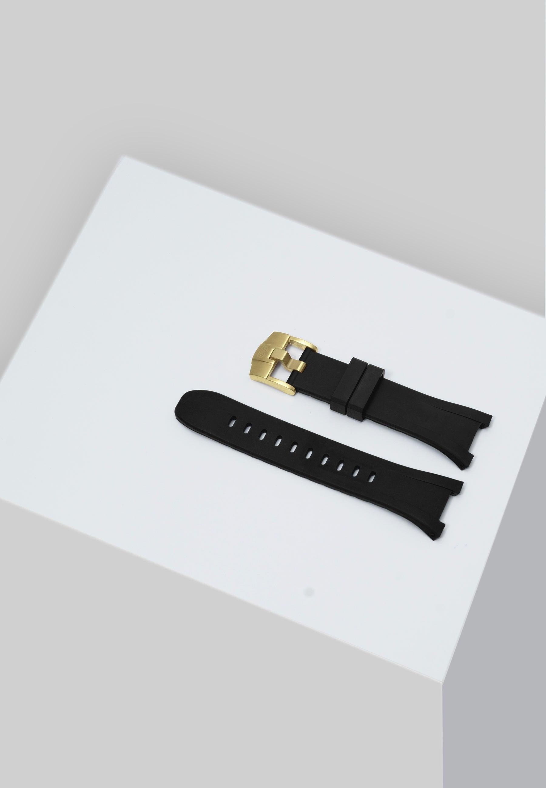 Buy Golden Concept Rubber And Steel Strap For Apple Watch 40Mm - Black And Gold Online