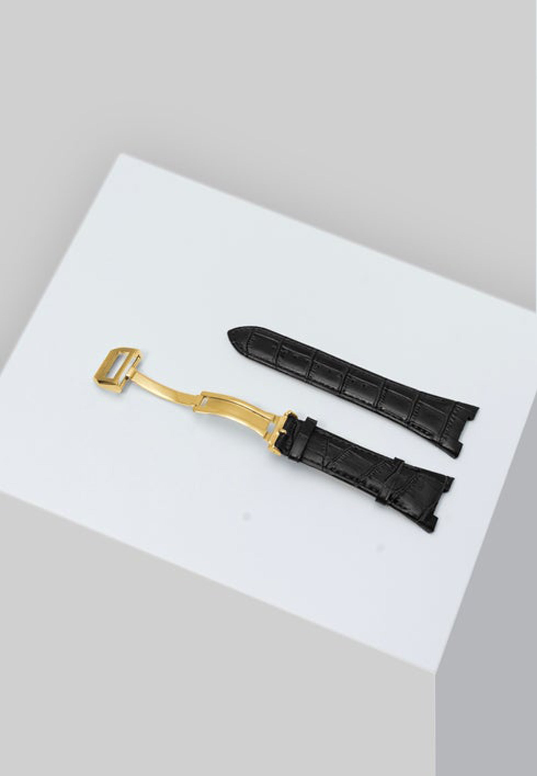 Buy Golden Concept Golden Concept Leather Strap For Apple Watch 45MM - Black + Gold Online