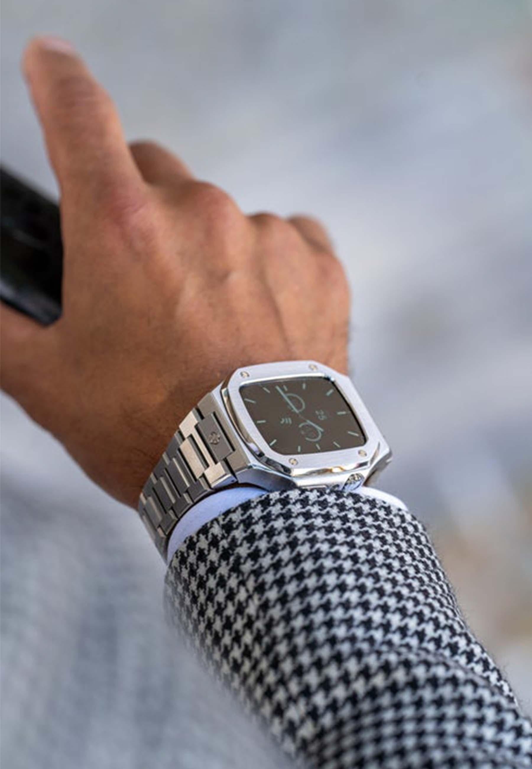 Shop latest trending Black/Silver color Golden Concept Apple Watch