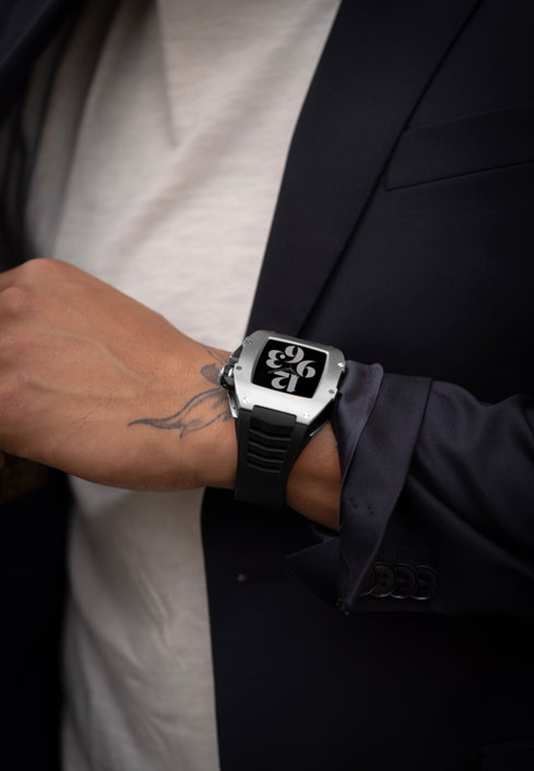 Buy Golden Concept Golden Concept Titanium Rubber Case for Apple Watch Series 7 RST45 45MM - Black + Silver Online